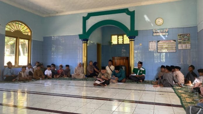 KOLABORASI MAHASISWA KELOMPOK 09 KKN UNUGHA DAN WARGA SUKSESKAN LOMBA KEAGAMAAN DI DUSUN CIPICUNG